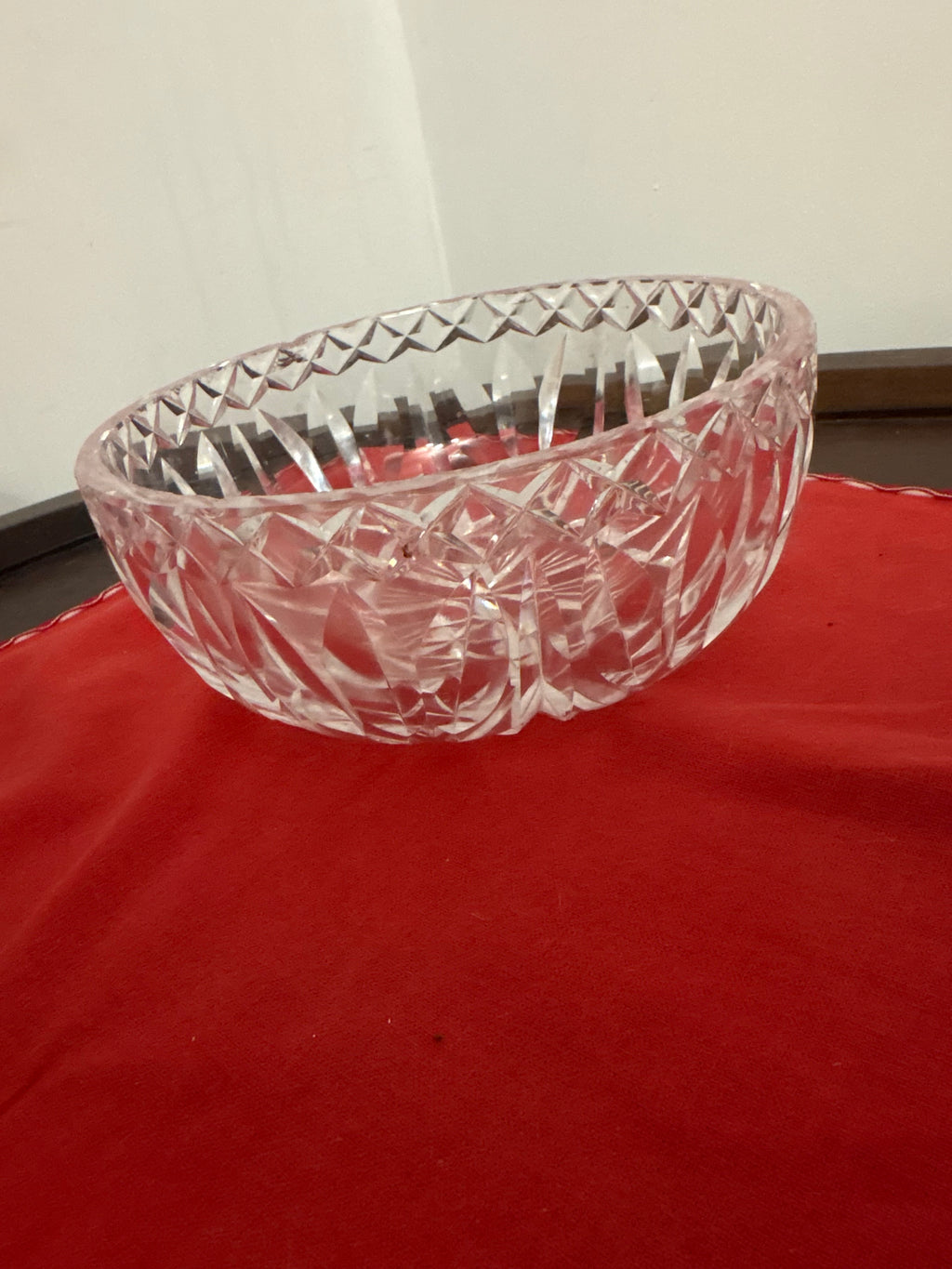WATERFORD CUT CRYSTAL 8-INCH ROUND CENTREPIECE BOWL