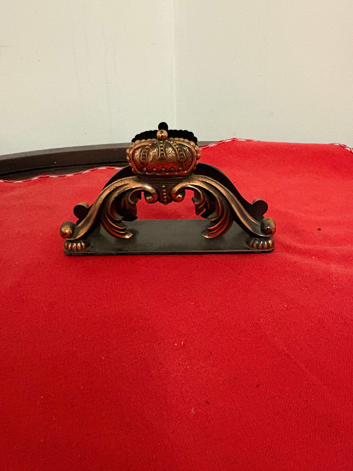 VINTAGE BRASS CROWN MOTIF NAPKIN HOLDER WITH ORNATE SCROLLWORK